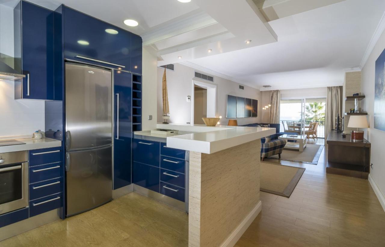 Hb - Comfortable Beachfront Holiday Apartment Estepona Dış mekan fotoğraf